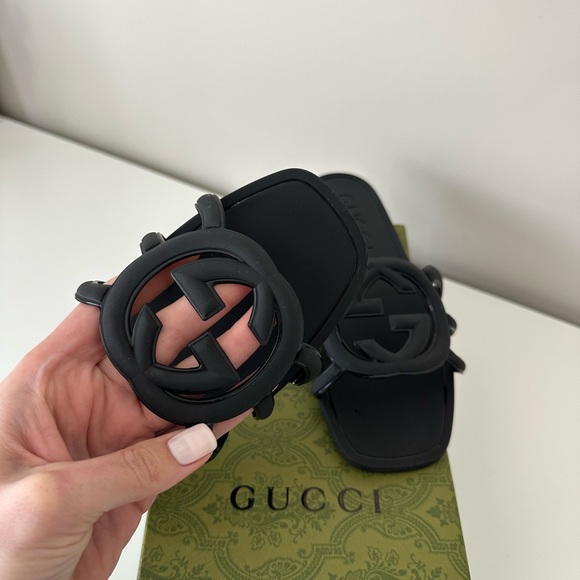 Gucci Slide Sandals - Picture 2 of 4